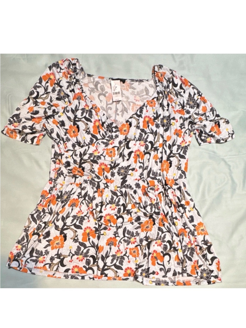 Lane Bryant Floral Tunic Blouse 22/24 Plus White Orange V-Neck Rayon Top